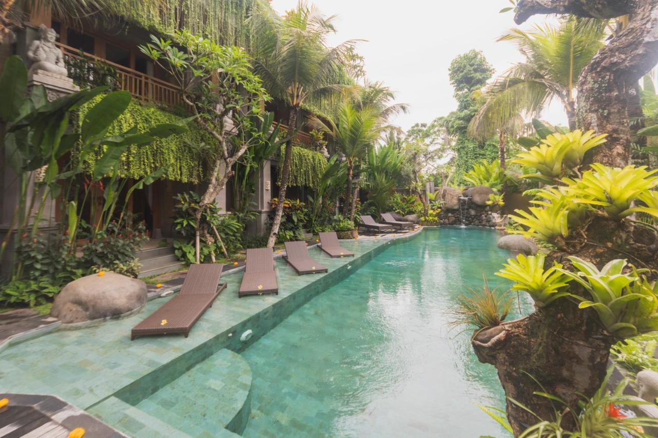 Weda Cita Resort And Spa By Mahaputra Убуд Экстерьер фото The swimming pool at the hotel